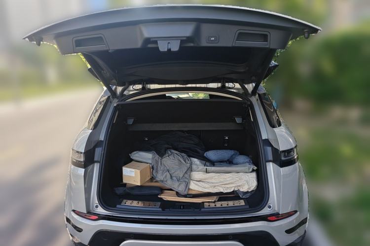 Used Land Rover Range Evoque 2023 Aurora L 249 PS Luxury Edition Trunk