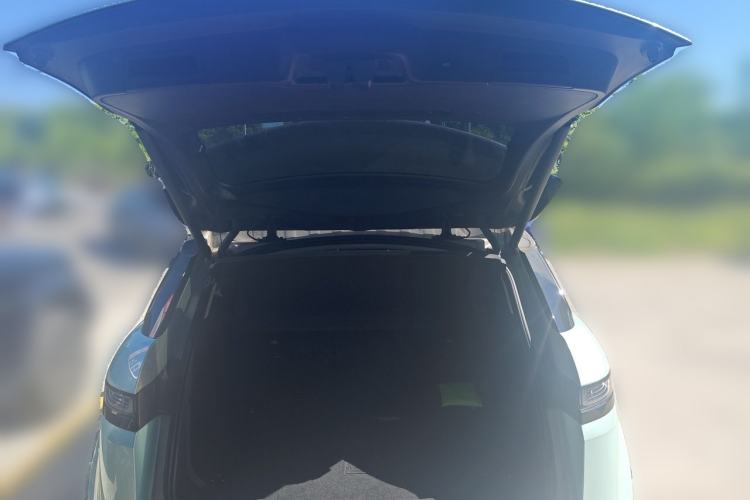 Used Land Rover Range Evoque 2023 Aurora L 249 PS Collins Antique Bronze Special Edition Trunk