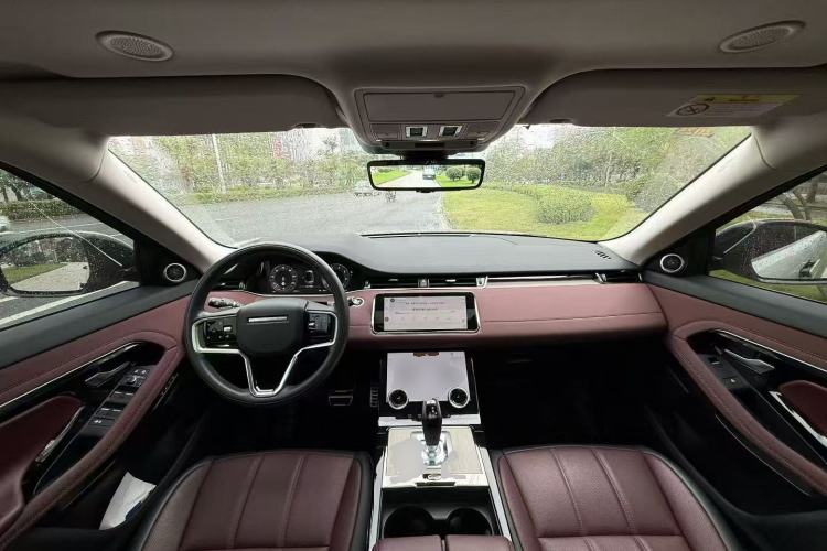 Used Land Rover Range Evoque 2023 Aurora L 249 PS Luxury Edition Center Console
