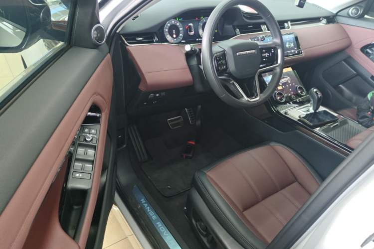 Used Land Rover Range Evoque 2023 Aurora L 249 PS Luxury Edition Driver Seat