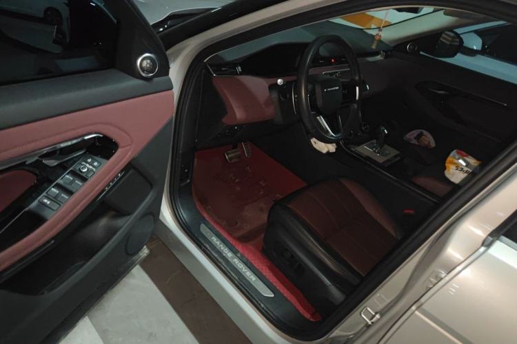 Used Land Rover Range Evoque 2023 Aurora L 249 PS Luxury Edition Driver Seat