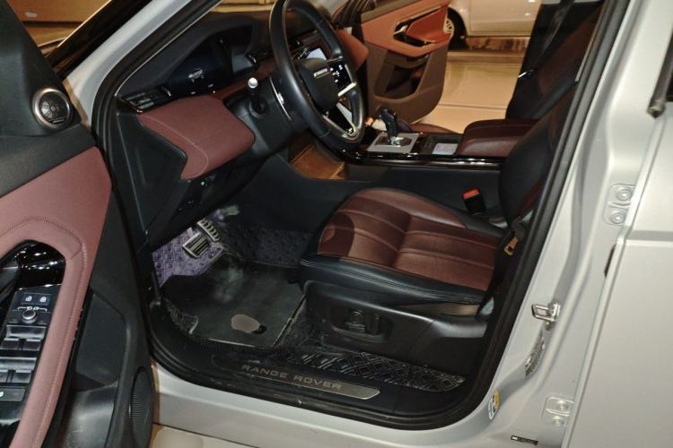 Used Land Rover Range Evoque 2023 Aurora L 249 PS Luxury Edition Driver Seat