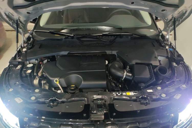 Used Land Rover Range Evoque 2023 Aurora L 249 PS Luxury Edition Engine Bay