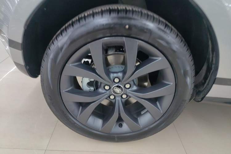 Used Land Rover Range Evoque 2023 Aurora L 249 PS Collins Antique Bronze Special Edition Exterior 4