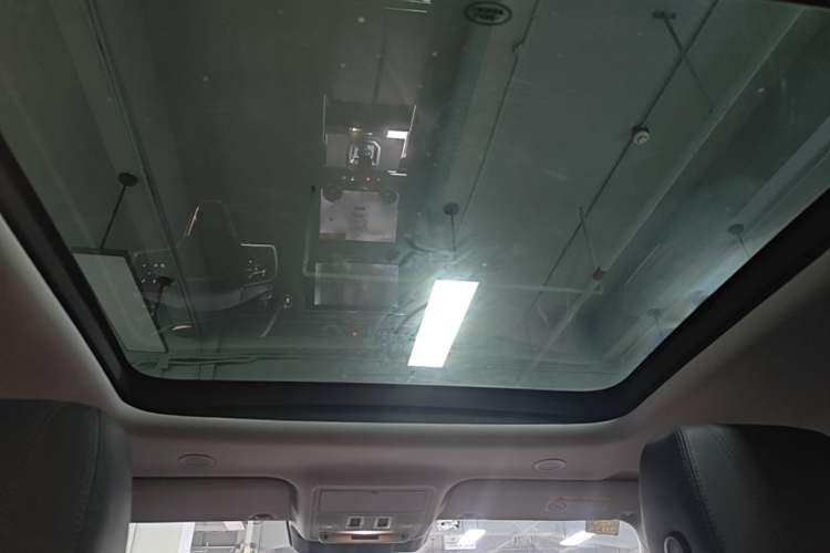 Used Land Rover Range Evoque 2023 Aurora L 249 PS Luxury Edition Headliner