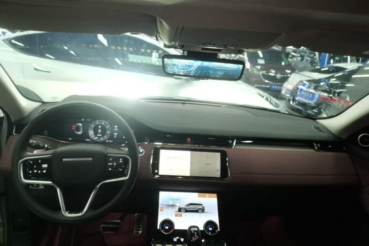 Used Land Rover Range Evoque 2023 Aurora L 249 PS Luxury Edition Interior 2