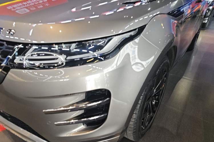 Used Land Rover Range Evoque 2023 Aurora L 249 PS Luxury Edition Left Front Headlight