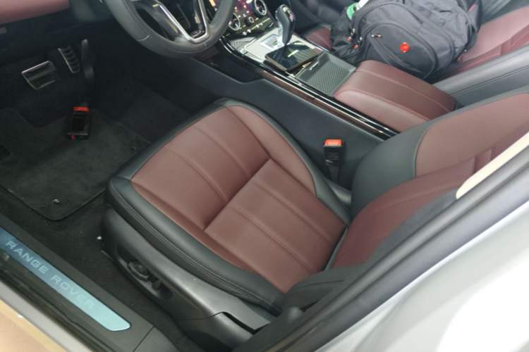 Used Land Rover Range Evoque 2023 Aurora L 249 PS Luxury Edition Left Front Seat