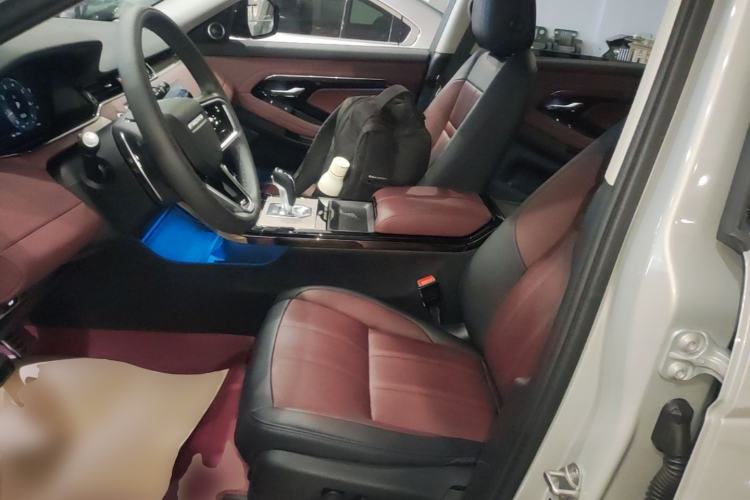 Used Land Rover Range Evoque 2023 Aurora L 249 PS Luxury Edition Left Front Seat