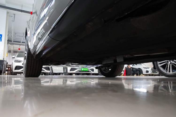 Used Land Rover Range Evoque 2023 Aurora L 249 PS Luxury Edition Left Side Sill