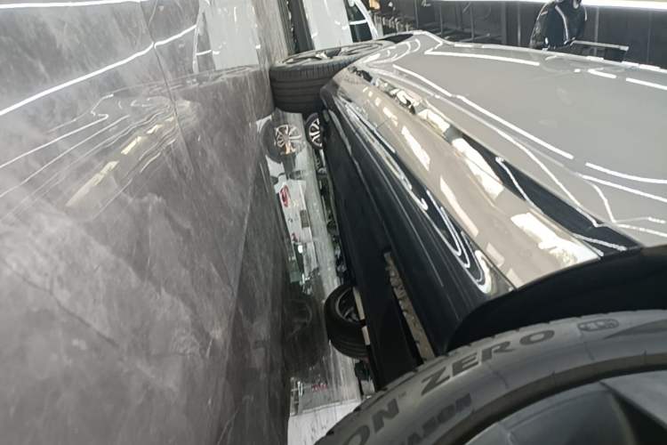 Used Land Rover Range Evoque 2023 Aurora L 249 PS Collins Antique Bronze Special Edition Left Side Sill
