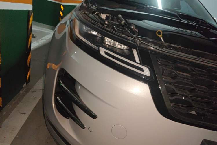 Used Land Rover Range Evoque 2023 Aurora L 249 PS Luxury Edition Right Front Headlight
