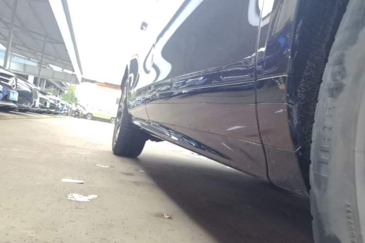 Used Land Rover Range Evoque 2023 Aurora L 249 PS Luxury Edition Right Side Sill