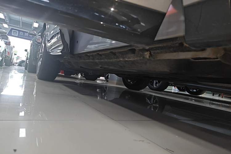Used Land Rover Range Evoque 2023 Aurora L 249 PS Luxury Edition Right Side Sill