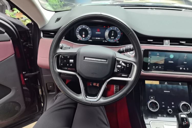 Used Land Rover Range Evoque 2023 Aurora L 249 PS Luxury Edition Steering Wheel