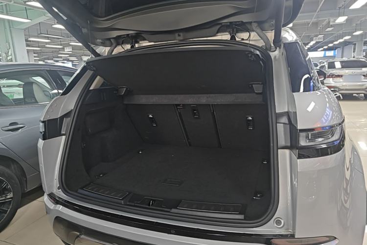 Used Land Rover Range Evoque 2023 Aurora L 249 PS Luxury Edition Trunk