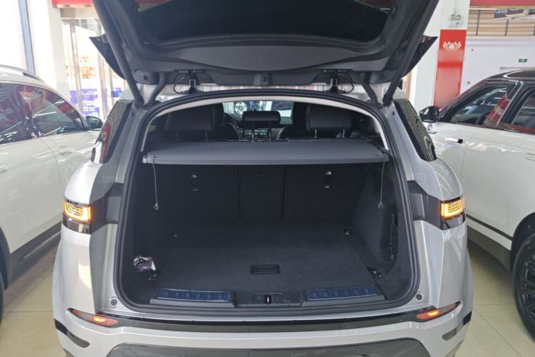 Used Land Rover Range Evoque 2023 Aurora L 249 PS Luxury Edition Trunk
