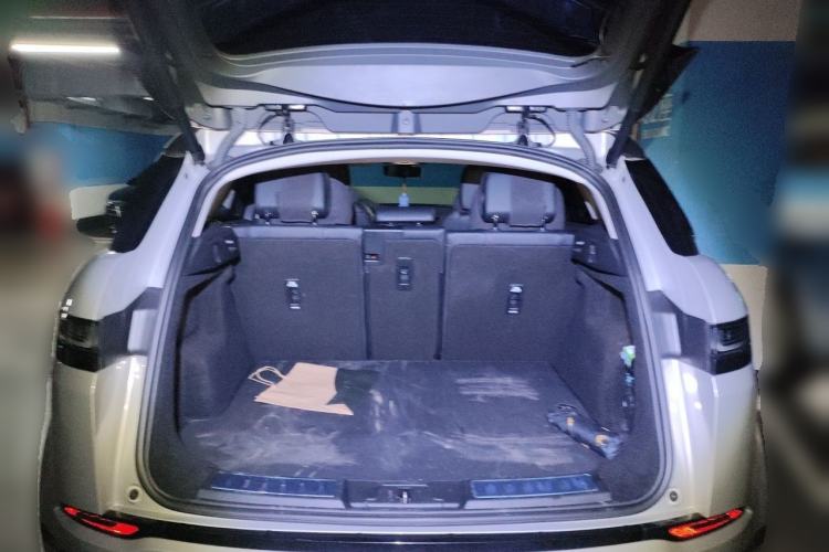 Used Land Rover Range Evoque 2023 Aurora L 249 PS Collins Antique Bronze Special Edition Trunk