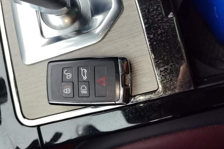 Used Land Rover Range Evoque 2023 Aurora L 249 PS Luxury Edition Vehicle Key