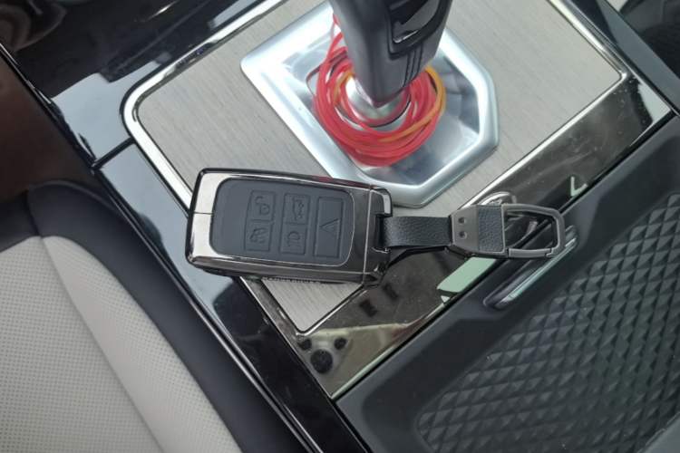 Used Land Rover Range Evoque 2023 Aurora L 249 PS Luxury Edition Vehicle Key