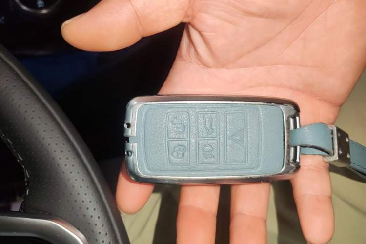 Used Land Rover Range Evoque 2023 Aurora L 249 PS Luxury Edition Vehicle Key