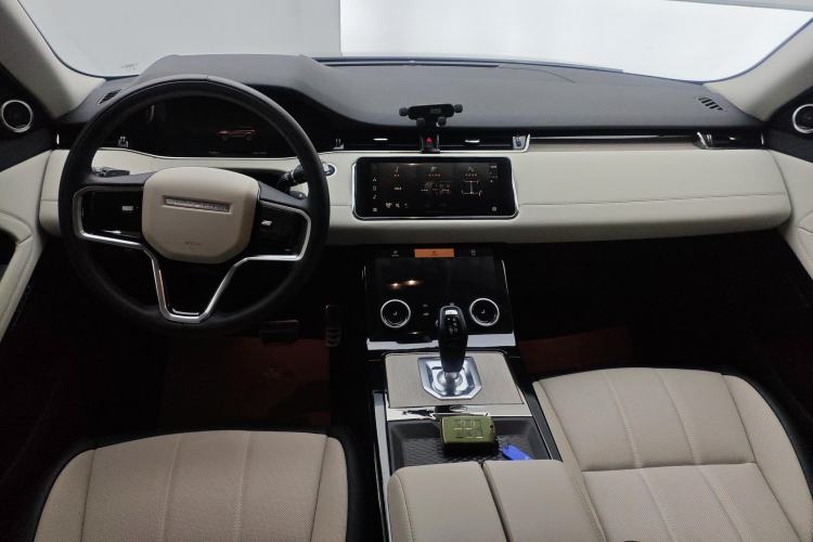 Used Land Rover Range Evoque 2023 Aurora L 249 PS Luxury Edition Center Console