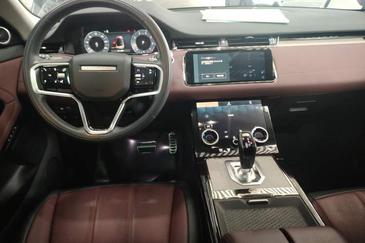Used Land Rover Range Evoque 2023 Aurora L 249 PS Luxury Edition Center Console