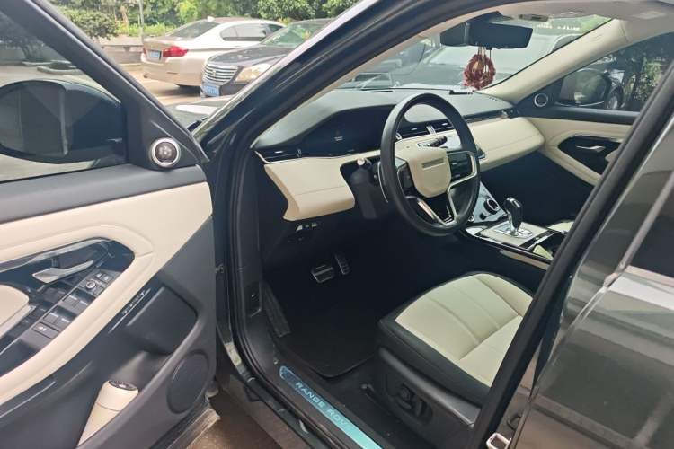 Used Land Rover Range Evoque 2023 Aurora L 249 PS Luxury Edition Driver Seat