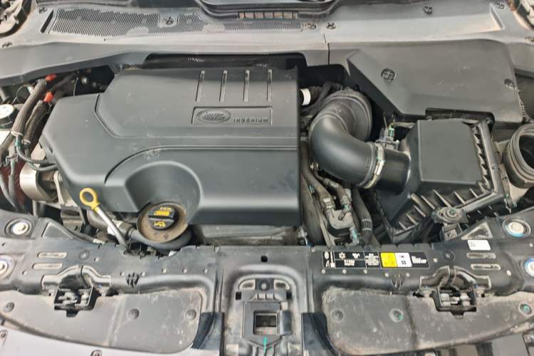 Used Land Rover Range Evoque 2023 Aurora L 249 PS Luxury Edition Engine Bay