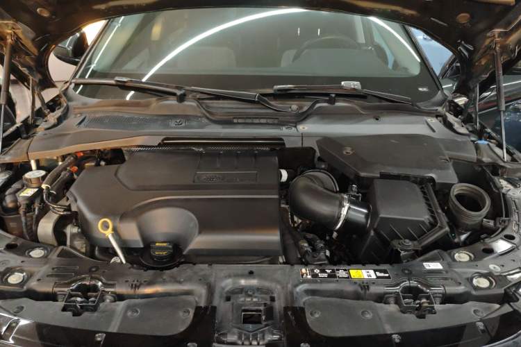 Used Land Rover Range Evoque 2023 Aurora L 249 PS Luxury Edition Engine Bay