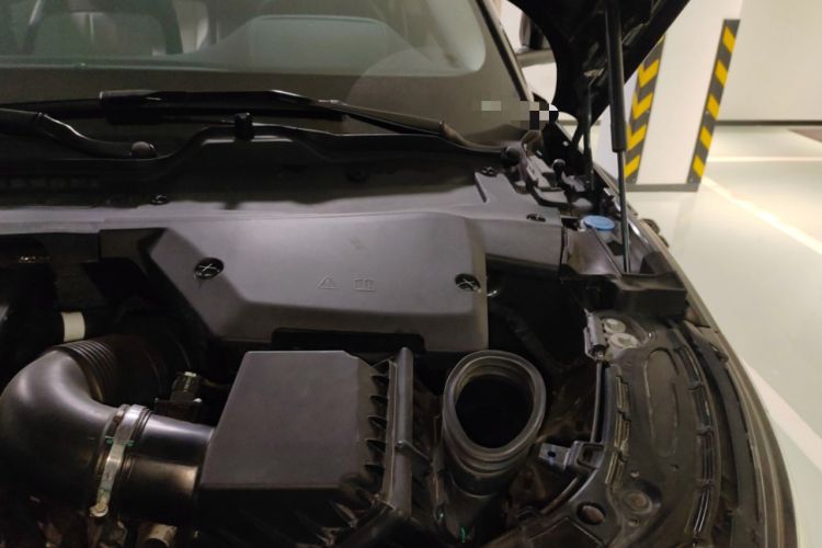Used Land Rover Range Evoque 2023 Aurora L 249 PS Luxury Edition Engine Bay Left
