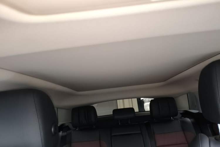 Used Land Rover Range Evoque 2023 Aurora L 249 PS Luxury Edition Headliner