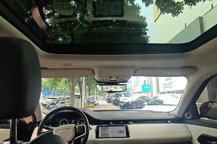 Used Land Rover Range Evoque 2023 Aurora L 249 PS Luxury Edition Headliner