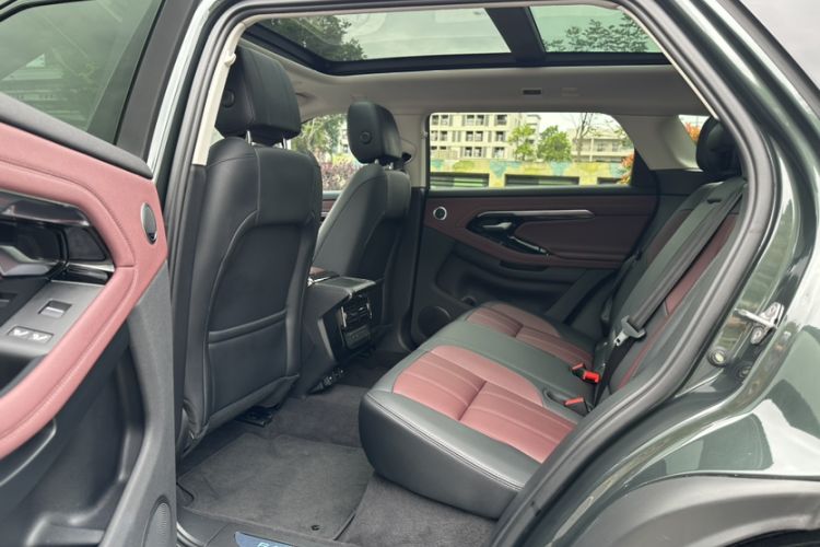 Used Land Rover Range Evoque 2023 Aurora L 249 PS Luxury Edition Interior 1