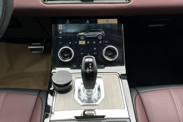 Used Land Rover Range Evoque 2023 Aurora L 249 PS Luxury Edition Interior 4