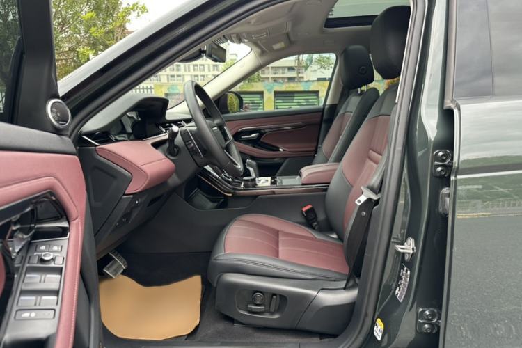Used Land Rover Range Evoque 2023 Aurora L 249 PS Luxury Edition Left Front Seat