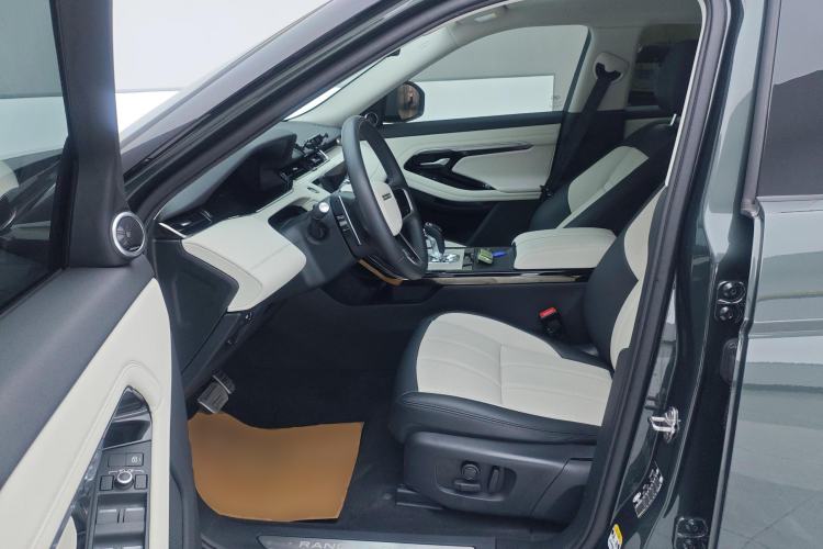 Used Land Rover Range Evoque 2023 Aurora L 249 PS Luxury Edition Left Front Seat