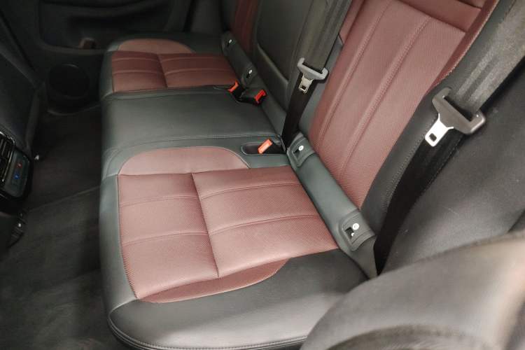 Used Land Rover Range Evoque 2023 Aurora L 249 PS Luxury Edition Left Rear Seat