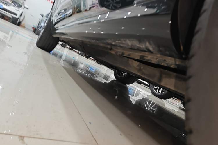 Used Land Rover Range Evoque 2023 Aurora L 249 PS Luxury Edition Left Side Sill