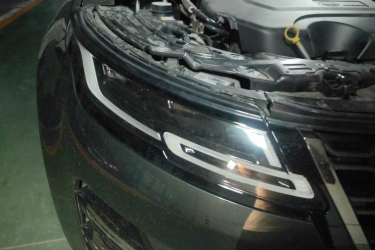 Used Land Rover Range Evoque 2023 Aurora L 249 PS Luxury Edition Right Front Headlight