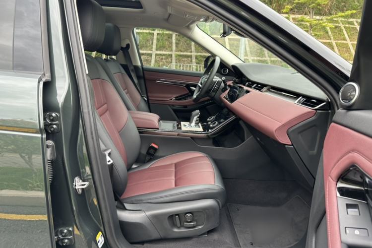 Used Land Rover Range Evoque 2023 Aurora L 249 PS Luxury Edition Right Front Seat