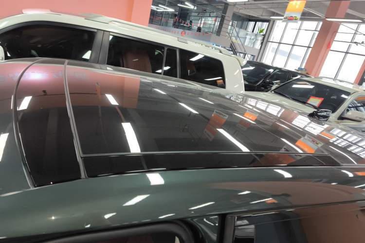 Used Land Rover Range Evoque 2023 Aurora L 249 PS Luxury Edition Roof