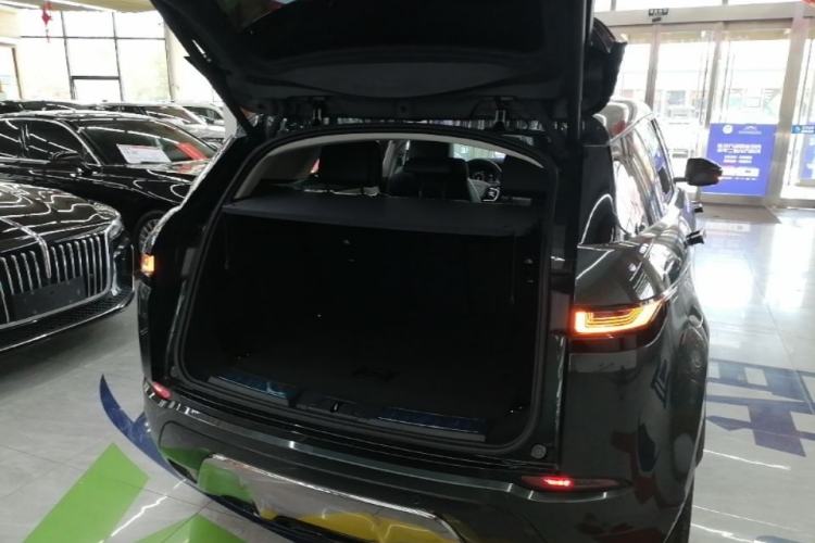 Used Land Rover Range Evoque 2023 Aurora L 249 PS Luxury Edition Trunk