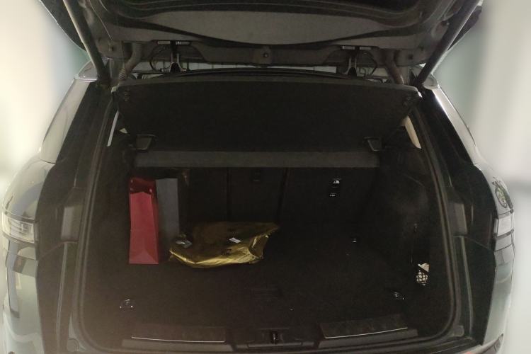 Used Land Rover Range Evoque 2023 Aurora L 249 PS Luxury Edition Trunk