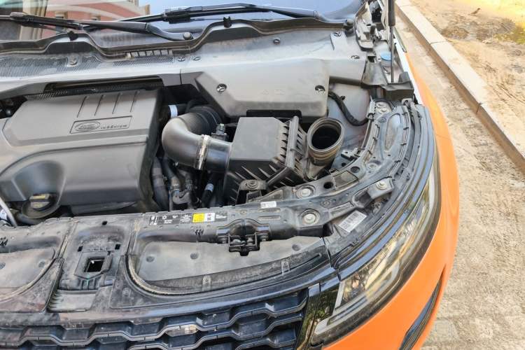 Used Land Rover Range Evoque 2023 Aurora L 249 PS Luxury Edition Engine Bay Left