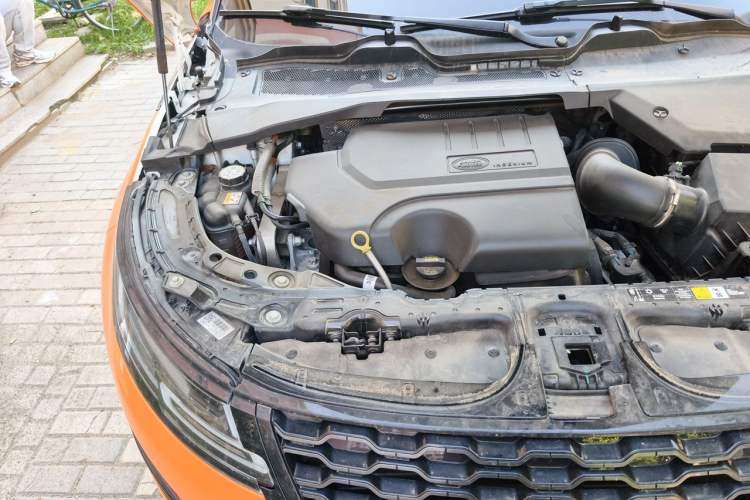 Used Land Rover Range Evoque 2023 Aurora L 249 PS Luxury Edition Engine Bay Right