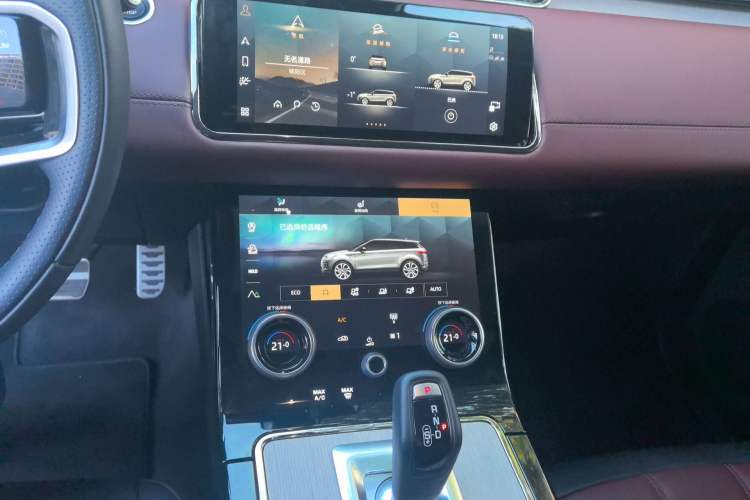Used Land Rover Range Evoque 2023 Aurora L 249 PS Luxury Edition Audio And AC Panel