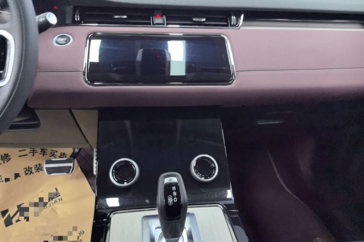 Used Land Rover Range Evoque 2023 Aurora L 249 PS Luxury Edition Audio And AC Panel