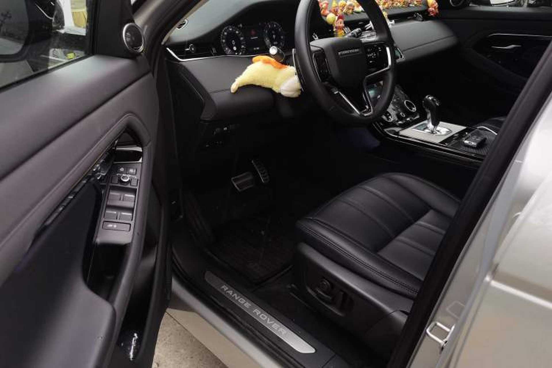 Used Land Rover Range Evoque 2023 Aurora L 249 PS Luxury Edition Driver Seat