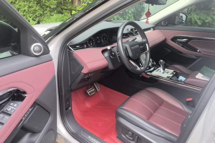 Used Land Rover Range Evoque 2023 Aurora L 249 PS Luxury Edition Driver Seat